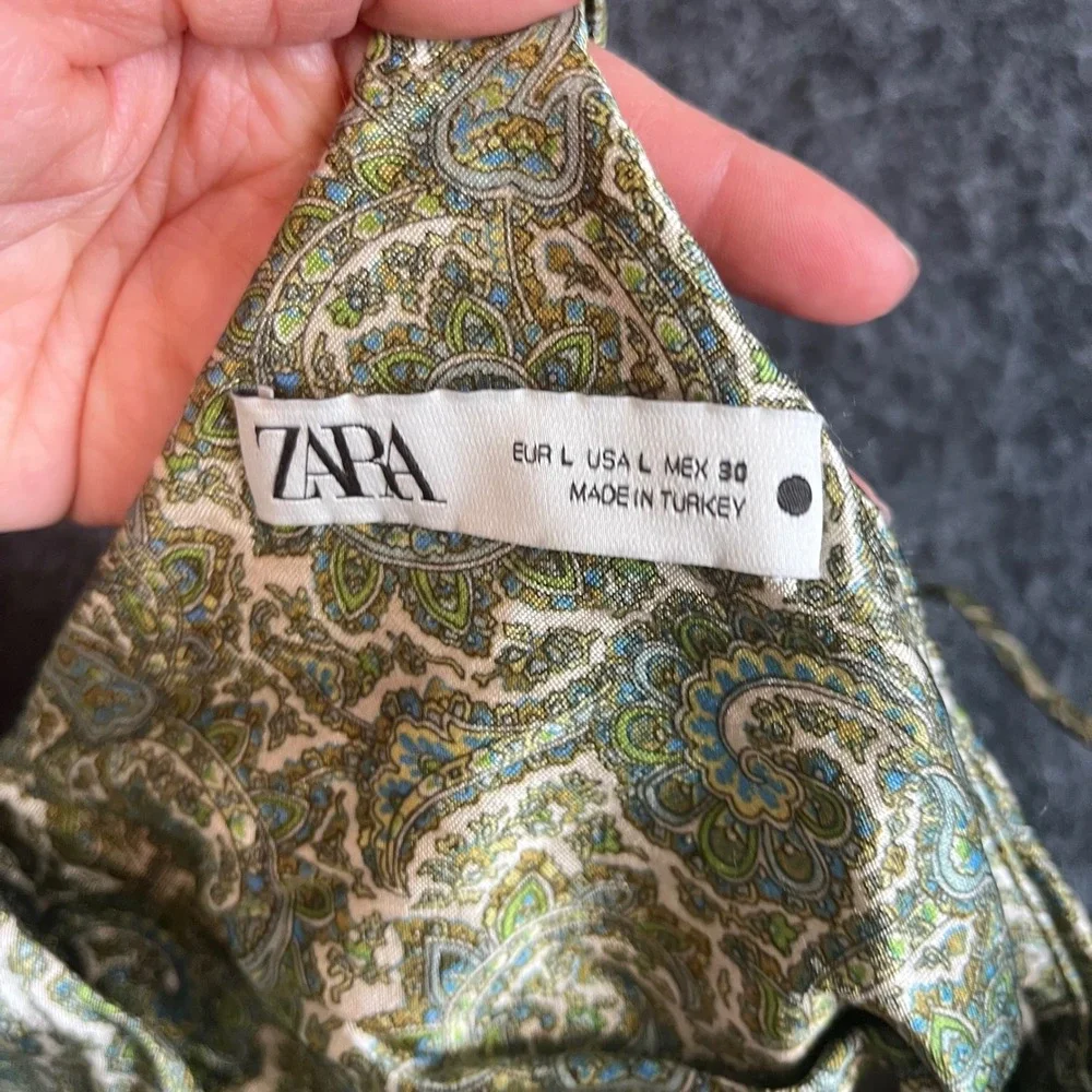 Zara Green Paisley Print Vacation Viscose Slip Dress Size L Mini Ruched V-Neck - Picture 5 of 12